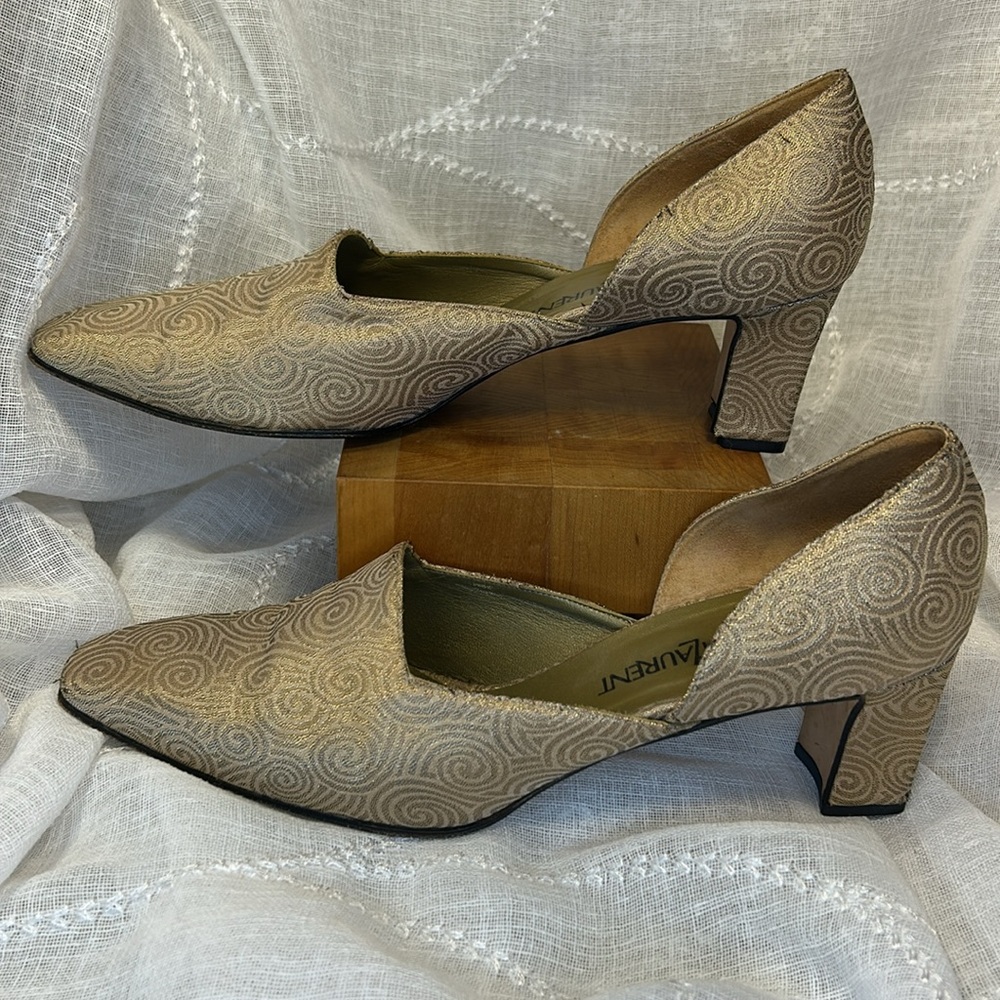 Yves Saint Laurent Women's Gold Swirl Flats - Picture 6 of 13